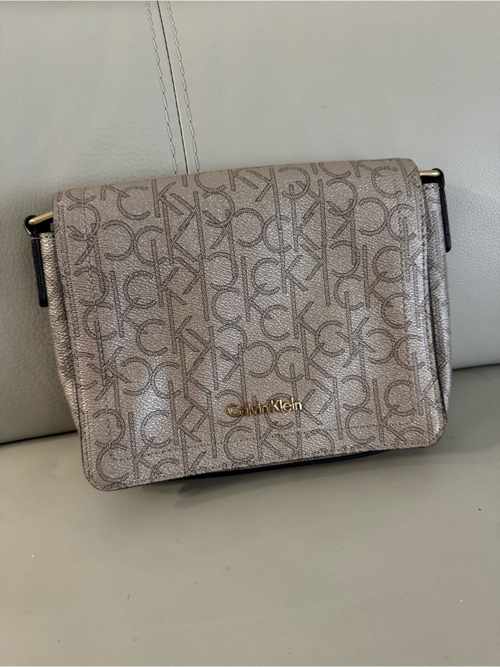 Calvin Klein Crossbody